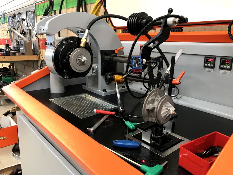 Turbokerne monteret i CIMAT-balanceringsmaskinen